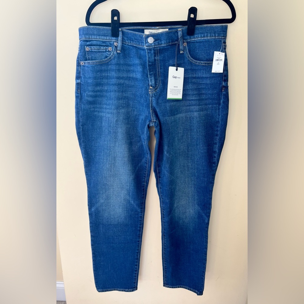 Women’s Gap Real Straight Jean